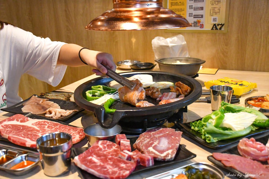 Interactive Dining,Premium Ingredients,All You Can Eat,Hot Pot